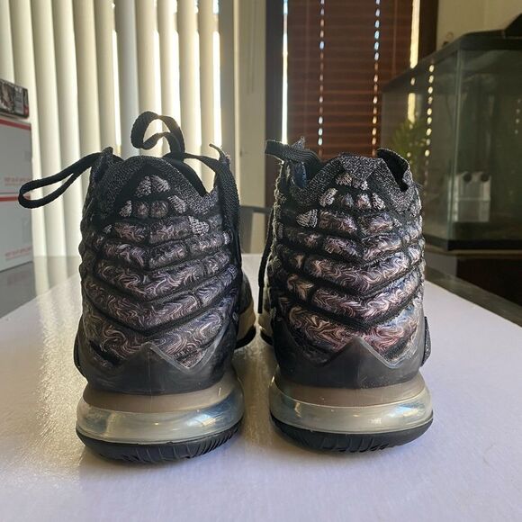 NIKE Lebron 17 “In the Arena” BQ3177-002 Basketball Shoes Size 11 - Picture 12 of 13